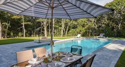 Heated Saltwater Pool Hot Tub!