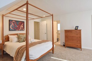 4 bedrooms, iron/ironing board, WiFi, bed sheets - Heated Saltwater Pool Hot Tub! (Eastham)