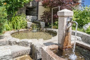 Property grounds - Idyllic Apartment 'Innerwalten 200' with Mountain View, Restaurant & Parking (Walten)