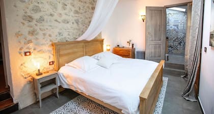 "Jardin" Room – Simple B&B luxury with your own private terrace