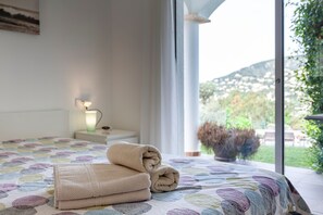 4 Schlafzimmer, Bügeleisen/Bügelbrett, kostenloses WLAN, Bettwäsche