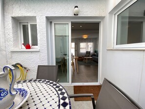 Outdoor dining - Casa Los Tejares by Casasol (Nerja)