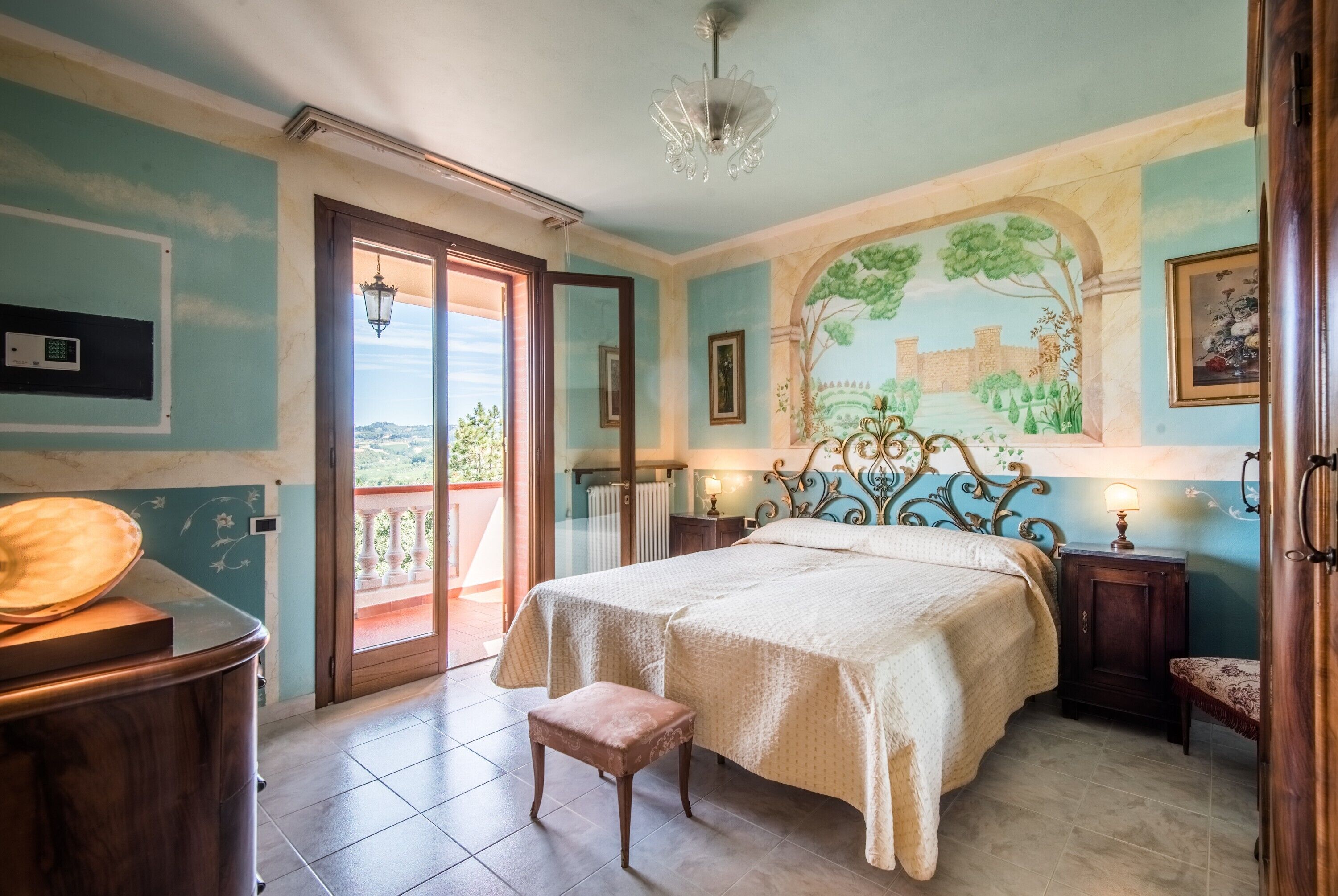 4 chambres, fer et planche à repasser, Wi-Fi gratuit, draps fournis