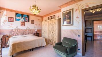 4 Schlafzimmer, Bügeleisen/Bügelbrett, kostenloses WLAN, Bettwäsche