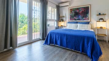 2 makuuhuonetta, silitysrauta/-lauta, ilmainen Wi-Fi, vuodevaatteet