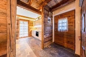 Interior - Chalet "Catinaccio Rosengarten 56" with Mountain View, Garden & Wi-Fi (Pozza di Fassa)