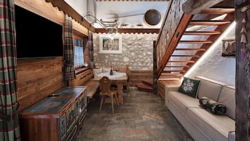 Tv och ett bordtennisbord