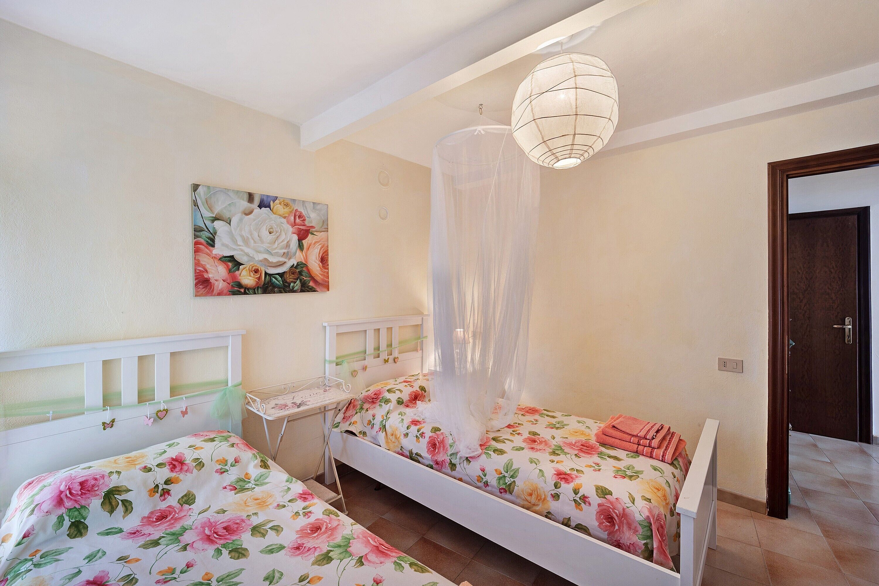 3 chambres, fer et planche à repasser, Wi-Fi gratuit, draps fournis