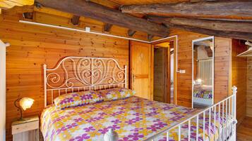 2 chambres, fer et planche à repasser, accès au Wi-Fi (inclus)