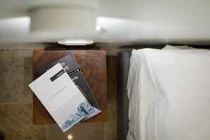 Een douche, een haardroger, handdoeken