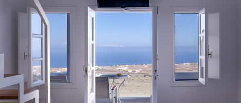 1 bedroom, in-room safe, iron/ironing board, free WiFi