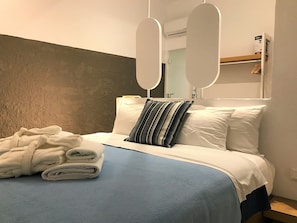 1 bedroom, in-room safe, iron/ironing board, free WiFi