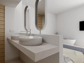 1 bedroom, in-room safe, iron/ironing board, free WiFi