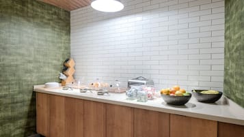 Petit déjeuner continental compris tous les jours