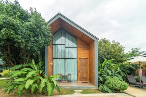 Villa Plus | Safe på rommet, skrivebord, blendingsgardiner og barnesenger (inkludert)