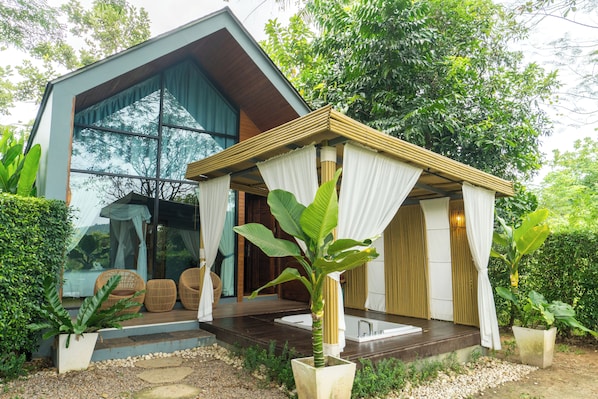 Villa Suite | Safe på rommet, skrivebord, blendingsgardiner og barnesenger (inkludert)