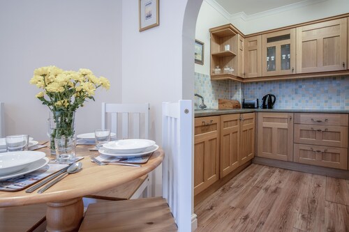 Arcadia - 1 Bedroom Apartment - Tenby