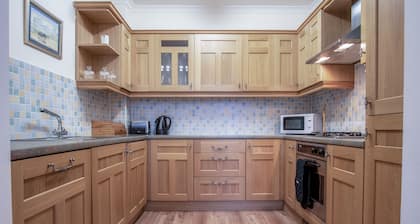 Arcadia - 1 Bedroom Apartment - Tenby