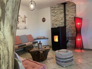 Interior - Cozy rental in Blomard with shared pool and pet-friendly (Blomard)