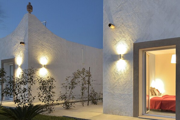 Front of property – evening/night - Dune di Marispica (Ispica)