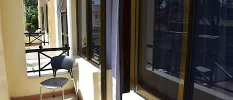 Camera Standard | Vista balcone