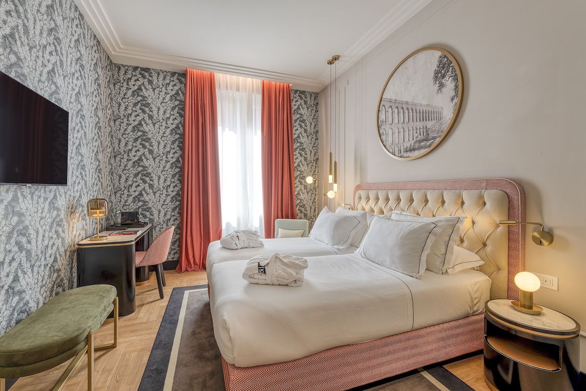 1 bedroom, premium bedding, down duvets, memory-foam beds
