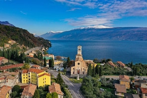 Aerial view - Sergio Il Gufo Apartments (Toscolano Maderno)