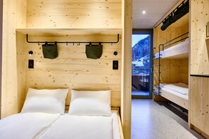 Deluxe-Apartment | 1 Schlafzimmer, Allergikerbettwaren, Zimmersafe, schallisolierte Zimmer