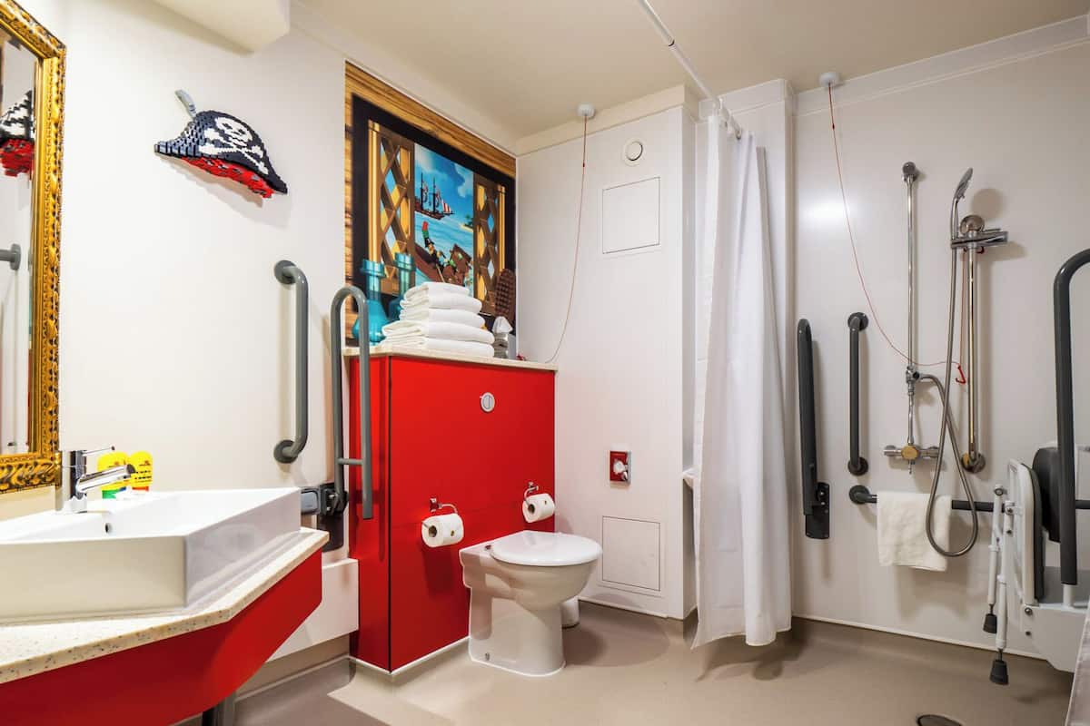Accessible Pirate Themed Room | Bathroom