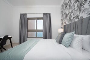 Luxury Apartment, 4 Bedrooms, Private Pool, Sea View | 4 bedrooms, individually decorated, individually furnished, desk - GLOBALSTAY. Luxury 4BR Private Pool Penthouse (Dubai)