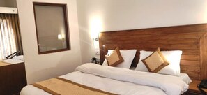 Deluxe Double or Twin Room - The Holiday Home (Leh)