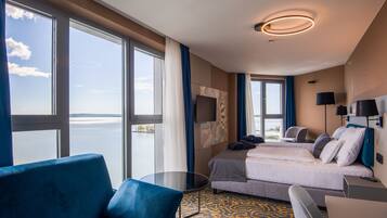 Junior-Suite | 1 Schlafzimmer, hochwertige Bettwaren, Minibar, Zimmersafe