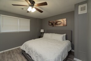 2 bedrooms, desk, iron/ironing board, WiFi