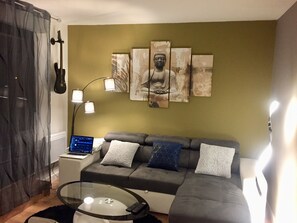 TV