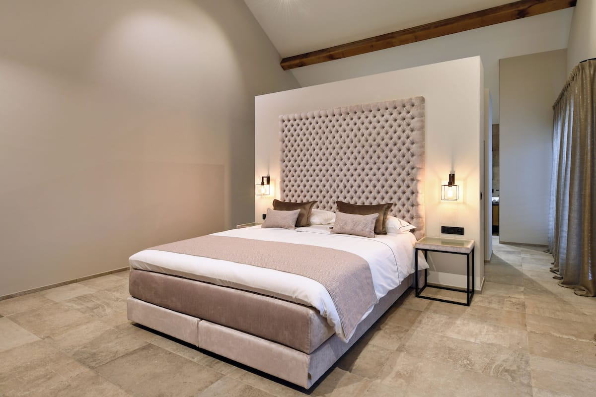 Exclusive Double Room | 1 bedroom, premium bedding, memory-foam beds, minibar