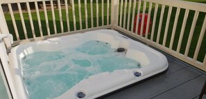 Bañera de hidromasaje exterior