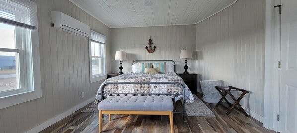 3 bedrooms, desk, iron/ironing board, free WiFi