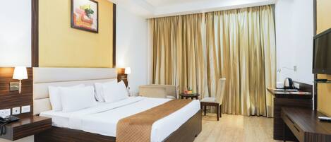 スーペリア ダブルルーム | アイロン / アイロン台、WiFi (無料)、ベッドシーツ