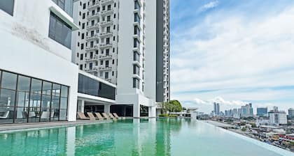 OYO HOME 90452 1 Tebrau Residence Jep