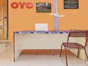 Reception - OYO 90454 Haza Harmoni Guesthouse (Kota Bharu)
