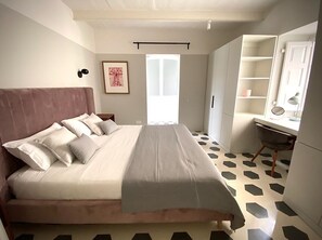 2 Schlafzimmer, Schreibtisch, Bügeleisen/Bügelbrett, kostenloses WLAN