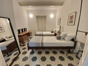 2 chambres, bureau, fer et planche à repasser, Wi-Fi gratuit