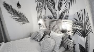 1 chambre, fer et planche à repasser, lit parapluie, Wi-Fi gratuit