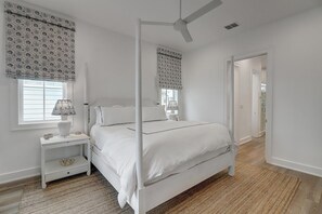 5 bedrooms, desk, iron/ironing board, WiFi