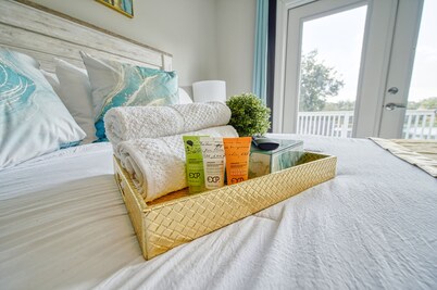 Heated Pool, Arcade with PS5, 5min from Legoland-Stylish LakeHome