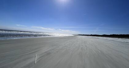 Eagle's Nest Sapelo Island, beach, nature & comfort