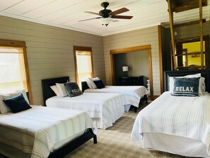 2 bedrooms, free WiFi, bed sheets - Eagle's Nest Sapelo Island, beach, nature & comfort (Sapelo Island)