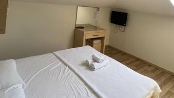 Standard Double Room | 1 soveværelse, skrivebord, lydisolering, gratis Wi-Fi