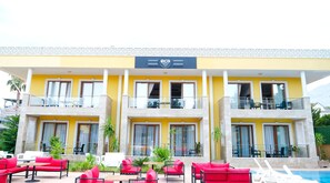 Front of property - Kemer Rich Suit Hotel (Kemer)