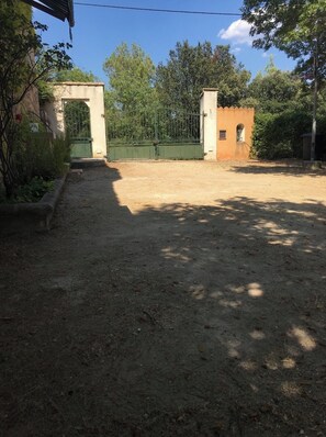 Enceinte de l’hébergement